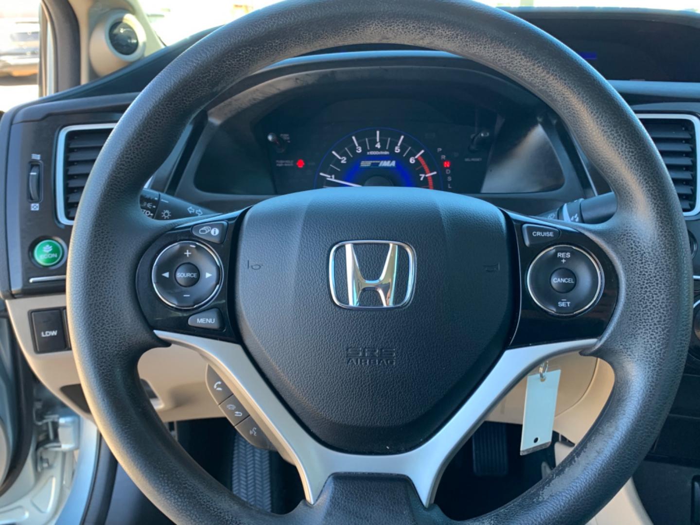 2013 Blue /gray Honda Civic Hybrid (19XFB4F27DE) , AUTOMATIC transmission, located at 1830 North Belt Line Road, Irving, TX, 75061, (469) 524-0199, 32.834373, -96.993584 - Photo#16